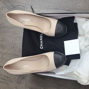 Chanel Pumps